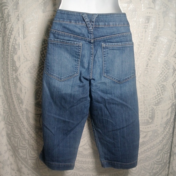 Old Navy Ultra Blue Capri Jean 6 - Picture 2 of 5